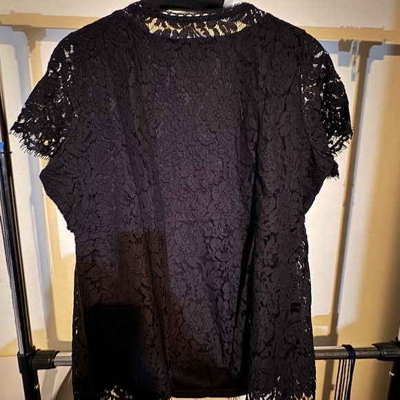 Isaac Mizrahi Black Lace Top - Picture 2 of 2
